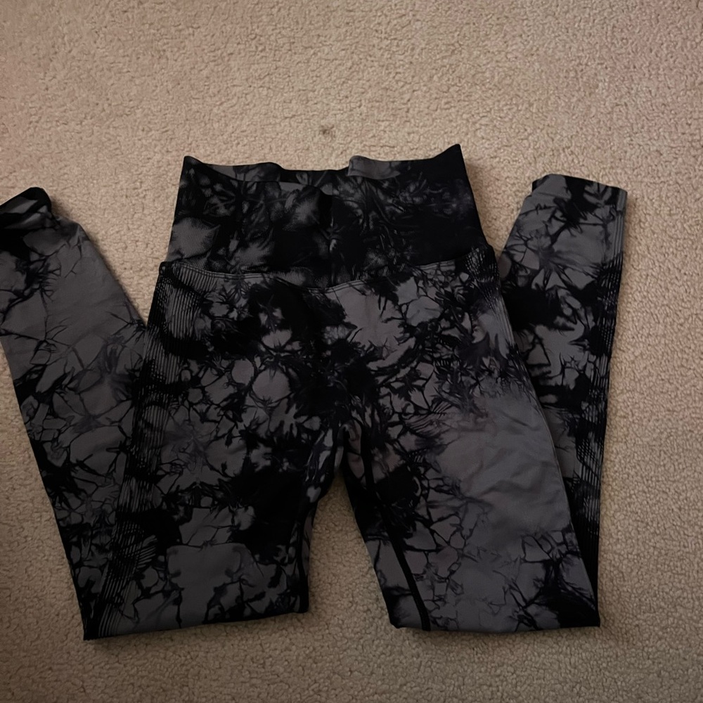 Scrunch butt leggings